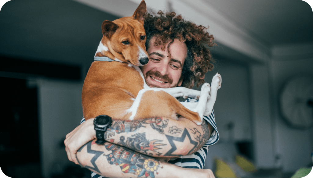 Comunidade PetHost - Homem com cachorro